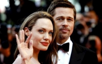 Анжелина Джоли и Брэд Питт официально развелись