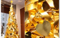 В Японии установили самую дорогую ёлку в мире